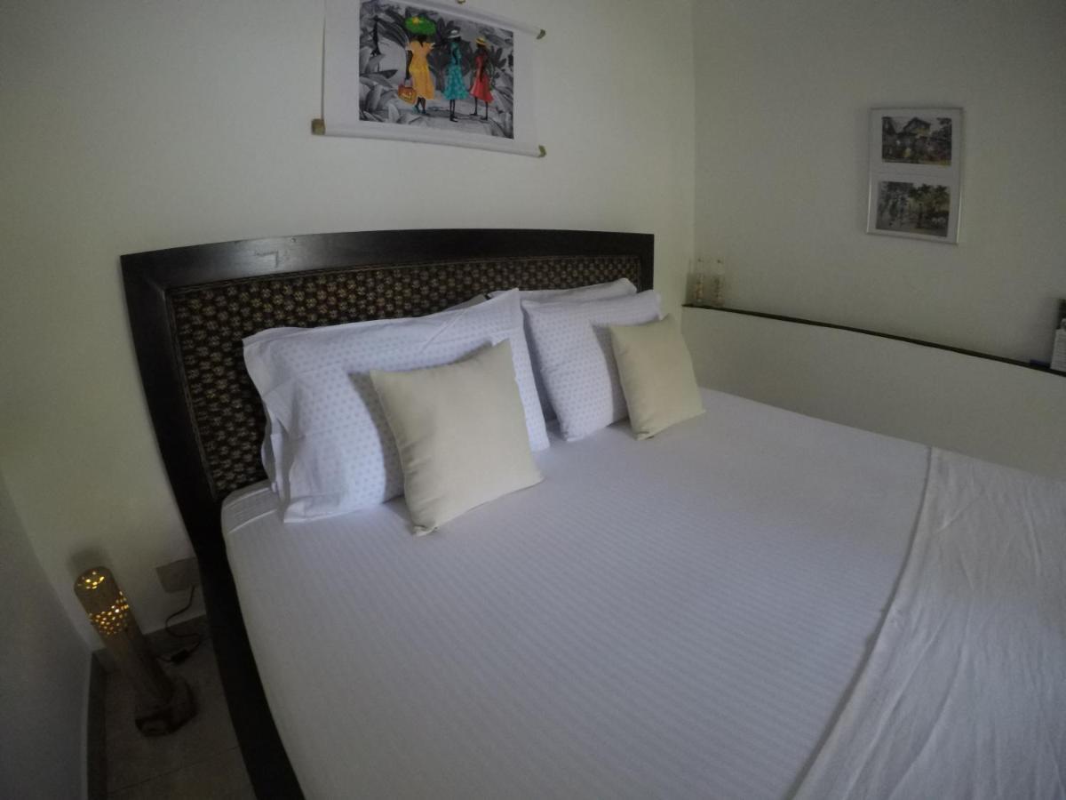 L'Oasi Guest House Baie Lazare  Экстерьер фото
