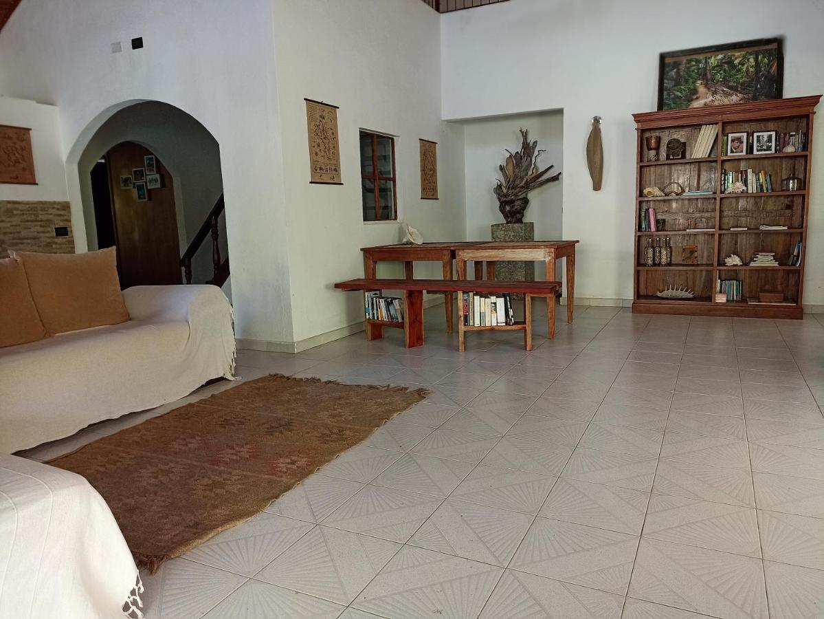 L'Oasi Guest House Baie Lazare  Экстерьер фото